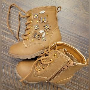 COPY - Baby/Toddler girl zip+tie boots - Sugar NEW Fall winter
